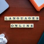 親子でオンライン英会話alevaのレッスンを受けている様子