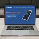 ロボアドバイザーの口座開設をイメージさせるスマートフォンのイメージ