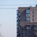 都心マンション投資の家賃保証をイメージさせる高層マンションのイメージ