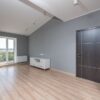 家具のない明るい空き部屋