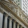 歴史的な証券取引所の建物外観
